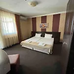 Hotel-restaurant Almond 3*