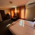 Szálloda Hotel-restaurant Almond 3*