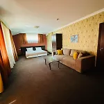 Hotel-restaurant Almond Szálloda