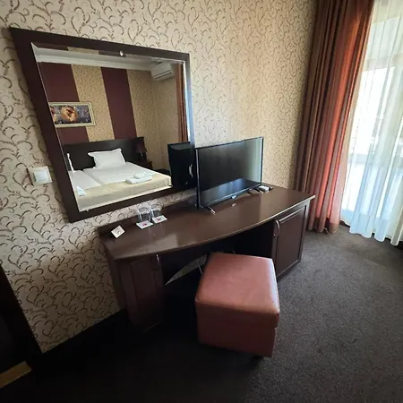 Hotel-restaurant Almond 3*