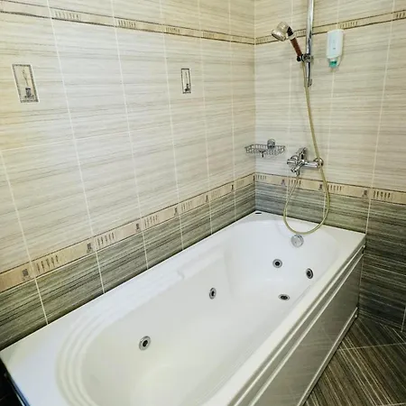 Hotel-restaurant Almond 3* كارلوفو