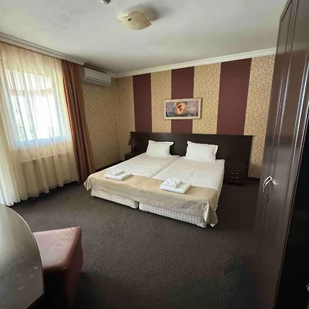 Hotel-restaurant Almond 3*