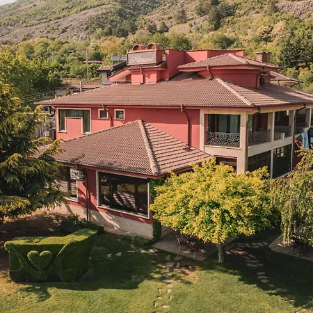 Отель Hotel-restaurant Almond 3*