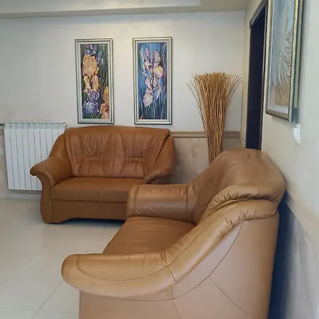 Hotel-restaurant Almond 3* كارلوفو