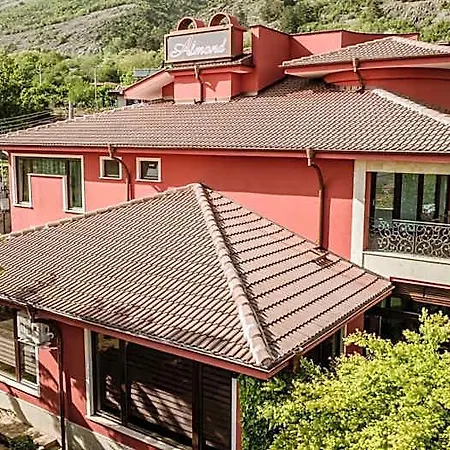 Отель Hotel-restaurant Almond 3*