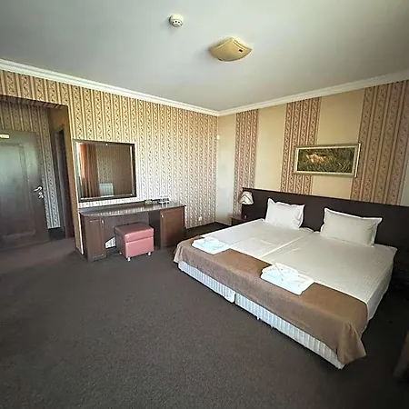 Hotel-restaurant Almond 3*