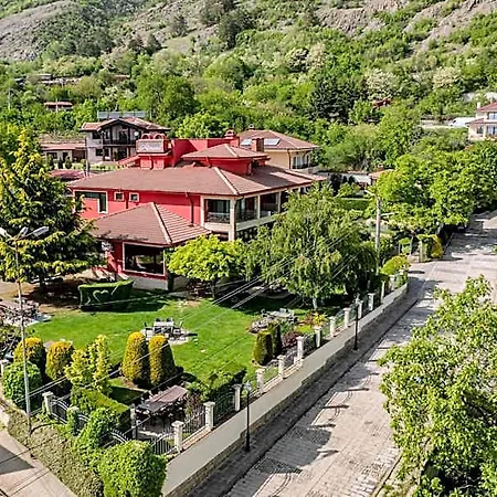 Hotel-restaurant Almond Карлово