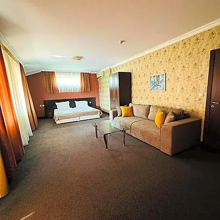 Отель Hotel-restaurant Almond Карлово