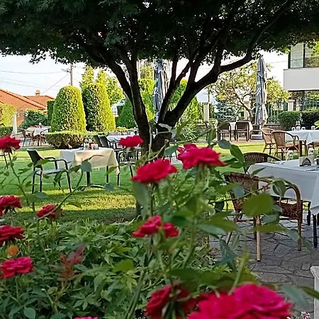 Hotel-restaurant Almond Отель Карлово
