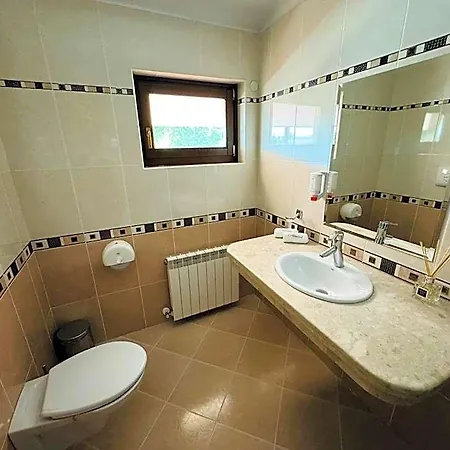 Отель Hotel-restaurant Almond Карлово