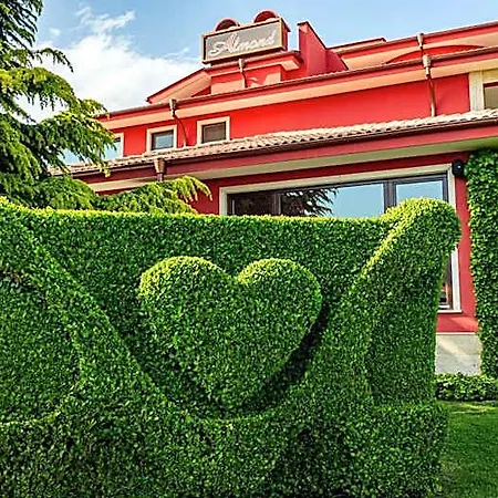 Hotel-restaurant Almond Отель 3*