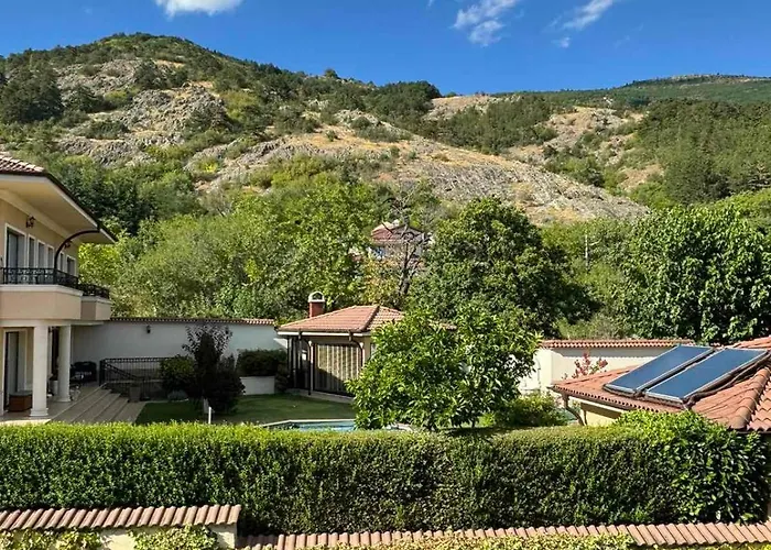 Hotel-restaurant Almond Otel 3*