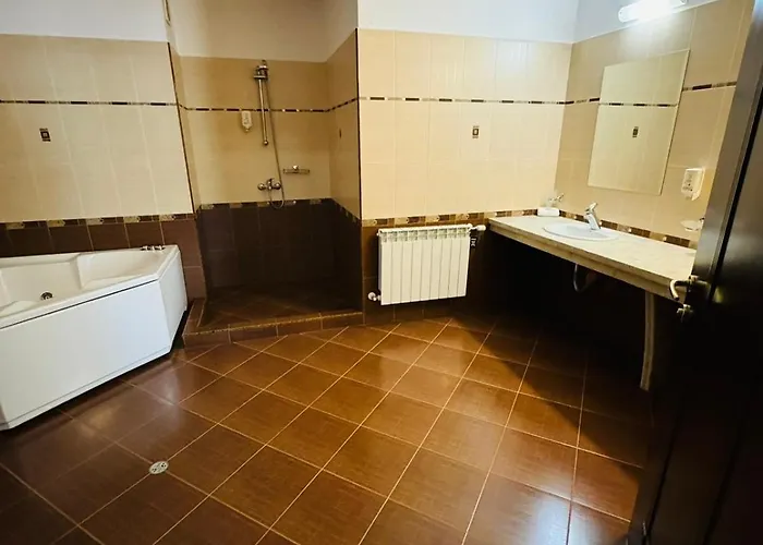 Hotel-restaurant Almond 3*