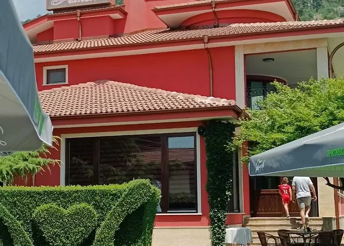 Otel Hotel-restaurant Almond 3*